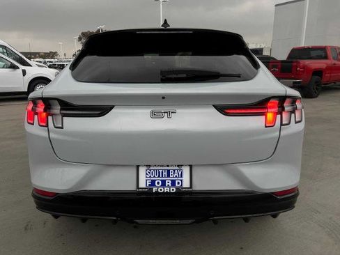 Certified 2022 Ford Mustang Mach-E GT image 5