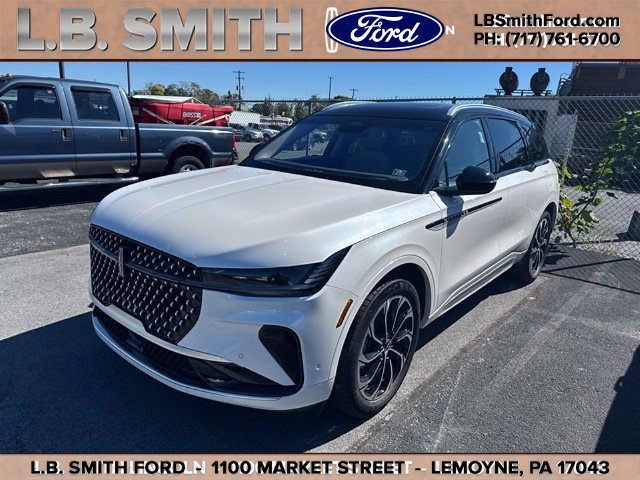 Certified 2024 Lincoln Nautilus Reserve w/ Equipment Group 202A AWD/4WD image 1