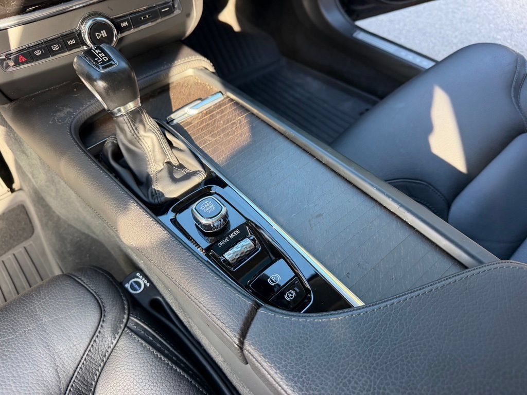 Used 2020 Volvo V90 T6 Cross Country w/ Protection Package Premier AWD/4WD image 35