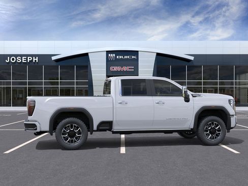 New 2025 GMC Sierra 3500 Denali w/ Technology Package image 29