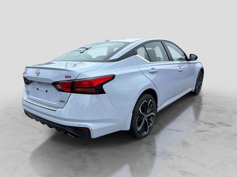 Certified 2023 Nissan Altima 2.5 SR w/ SR Premium Package image 5