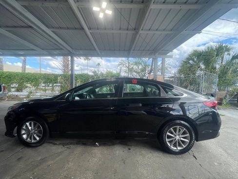 Used 2018 Hyundai Sonata SE w/ Cargo Package FWD image 14