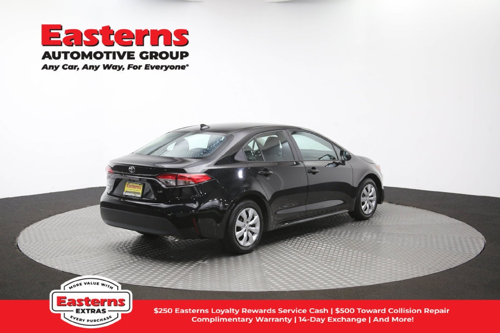 Used 2025 Toyota Corolla LE FWD image 40
