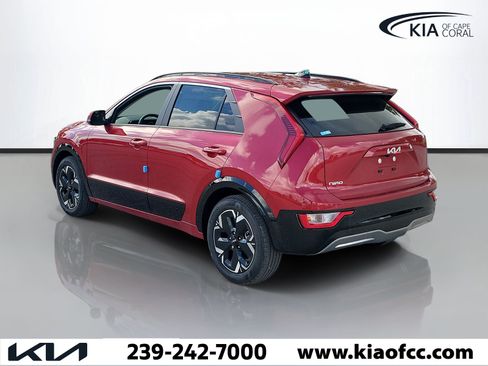New 2026 Kia Niro Wind FWD image 4