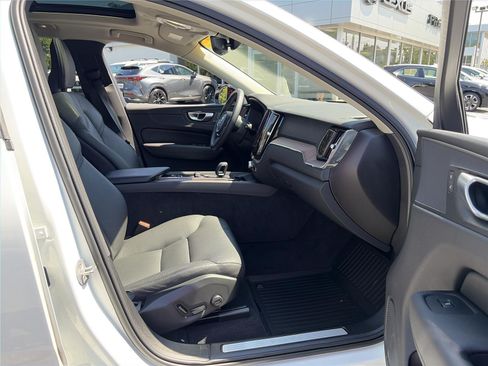 Used 2024 Volvo XC60 B5 Plus w/ Protection Package Premier AWD/4WD image 15