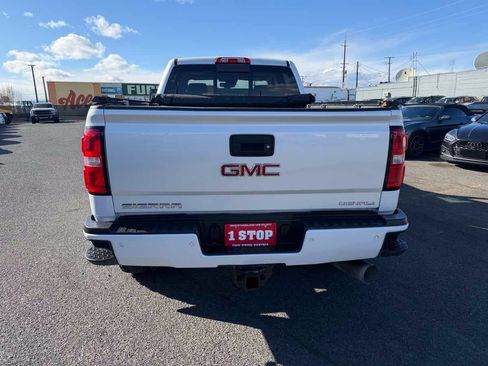 Used 2019 GMC Sierra 2500 Denali AWD/4WD image 4