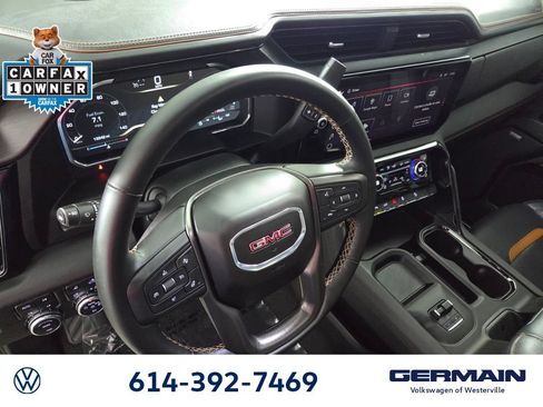 Used 2025 GMC Sierra 2500 AT4 w/ AT4 Premium Plus Package AWD/4WD image 12