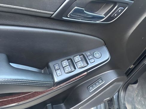 Used 2019 GMC Yukon SLT w/ Premium Edition AWD/4WD image 41