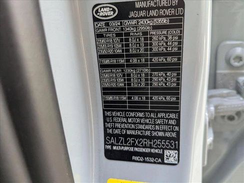 Used 2024 Land Rover Range Rover Evoque Dynamic SE image 26