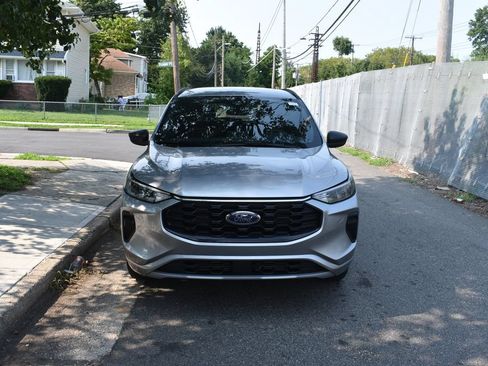 Used 2024 Ford Escape ST-Line AWD/4WD image 2