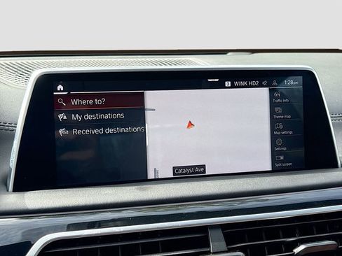 Used 2022 BMW 750i xDrive w/ Executive Package image 33