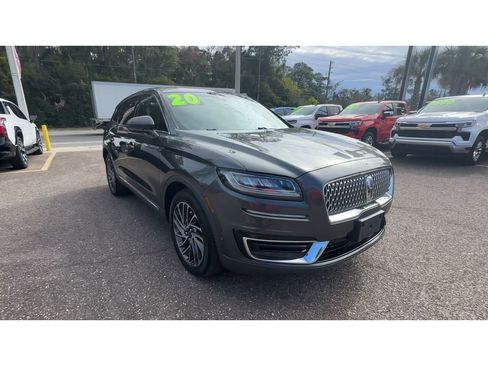 Used 2020 Lincoln Nautilus Reserve w/ Equipment Group 201A image 8