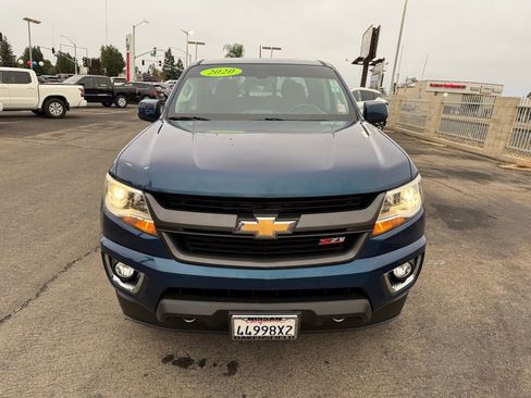 Used 2020 Chevrolet Colorado Z71 image 2