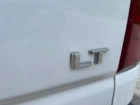 Used 2023 Chevrolet Silverado 2500 LT AWD/4WD image 11