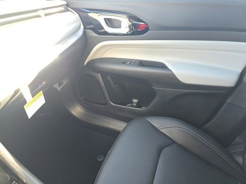 New 2026 Jeep Compass Limited image 26