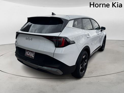 New 2026 Kia Sportage EX image 4