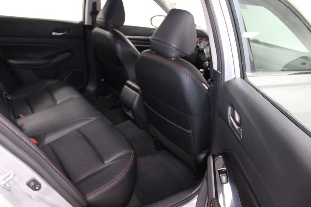 Used 2024 Nissan Altima 2.5 SR FWD image 22