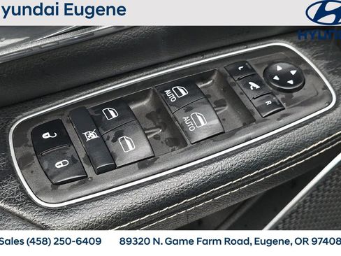 Used 2023 RAM 1500 Laramie AWD/4WD image 21