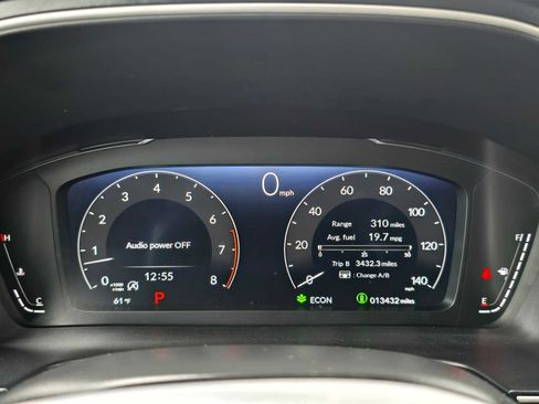 Used 2025 Honda Pilot Elite image 28