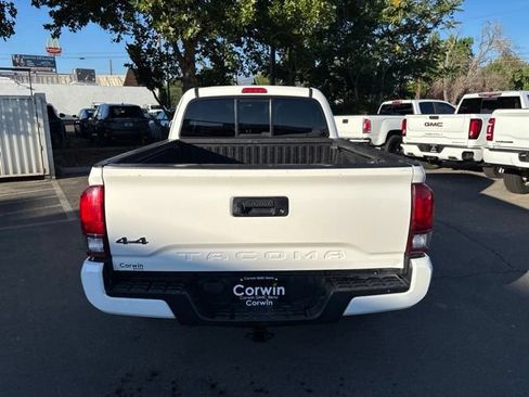Used 2021 Toyota Tacoma SR AWD/4WD image 7