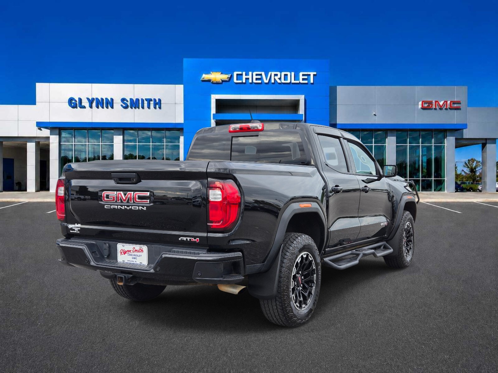 Used 2026 GMC Canyon AT4 AWD/4WD image 7