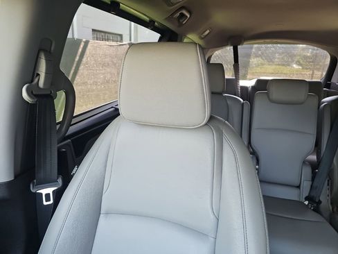 Used 2018 Honda Odyssey EX-L image 17