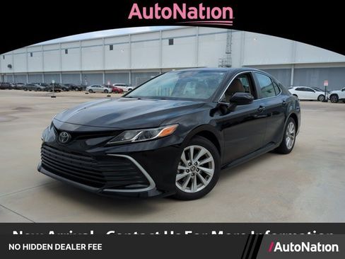 Used 2021 Toyota Camry LE FWD image 1