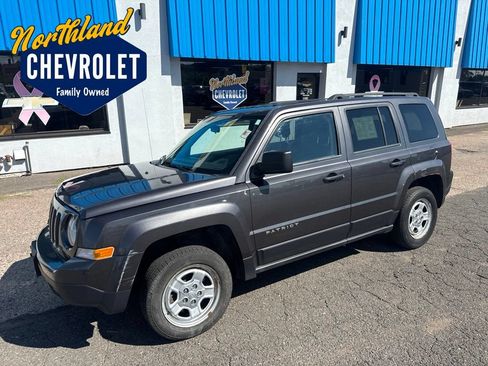 Used 2014 Jeep Patriot Sport w/ Power Value Group AWD/4WD image 1