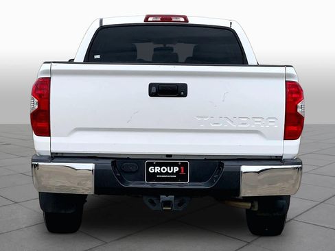 Used 2015 Toyota Tundra SR5 w/ SR5 Upgrade Package image 5