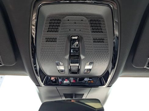 Used 2024 Cadillac Lyriq Luxury AWD/4WD image 25