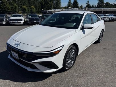 Used 2025 Hyundai Elantra Hybrid