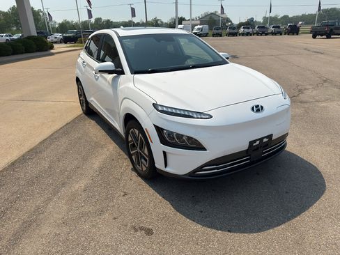 Used 2023 Hyundai Kona Limited w/ Cargo Package image 4