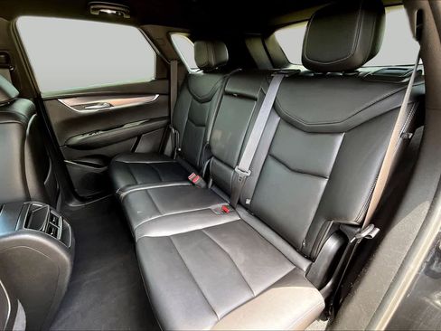 Used 2022 Cadillac XT5 Luxury FWD image 19