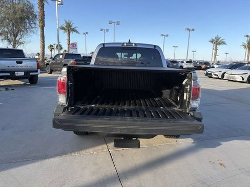 Used 2021 Toyota Tacoma TRD Off-Road AWD/4WD image 30