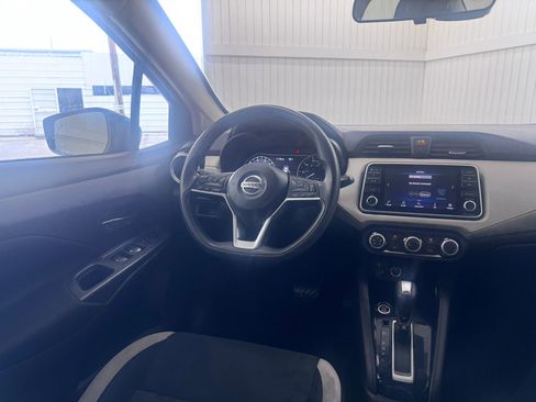 Used 2021 Nissan Versa SV FWD image 15