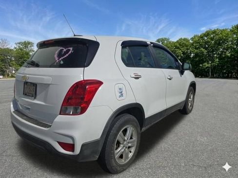 Used 2018 Chevrolet Trax LS AWD/4WD image 5