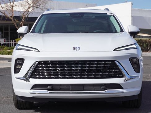 Certified 2026 Buick Envision Avenir image 5