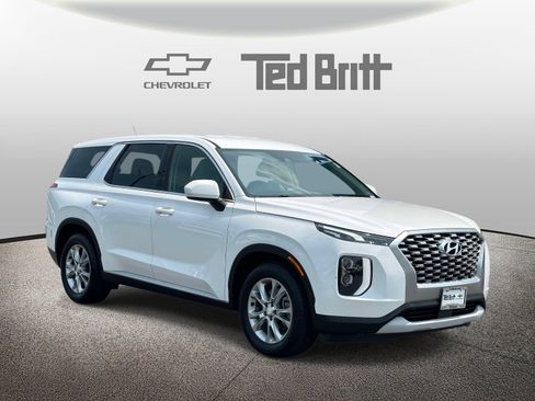 Used 2021 Hyundai Palisade SE FWD image 3