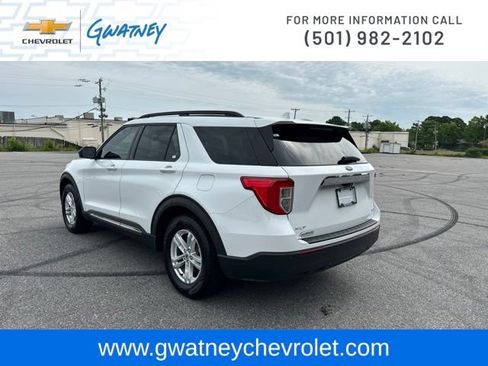 Used 2020 Ford Explorer XLT RWD image 7