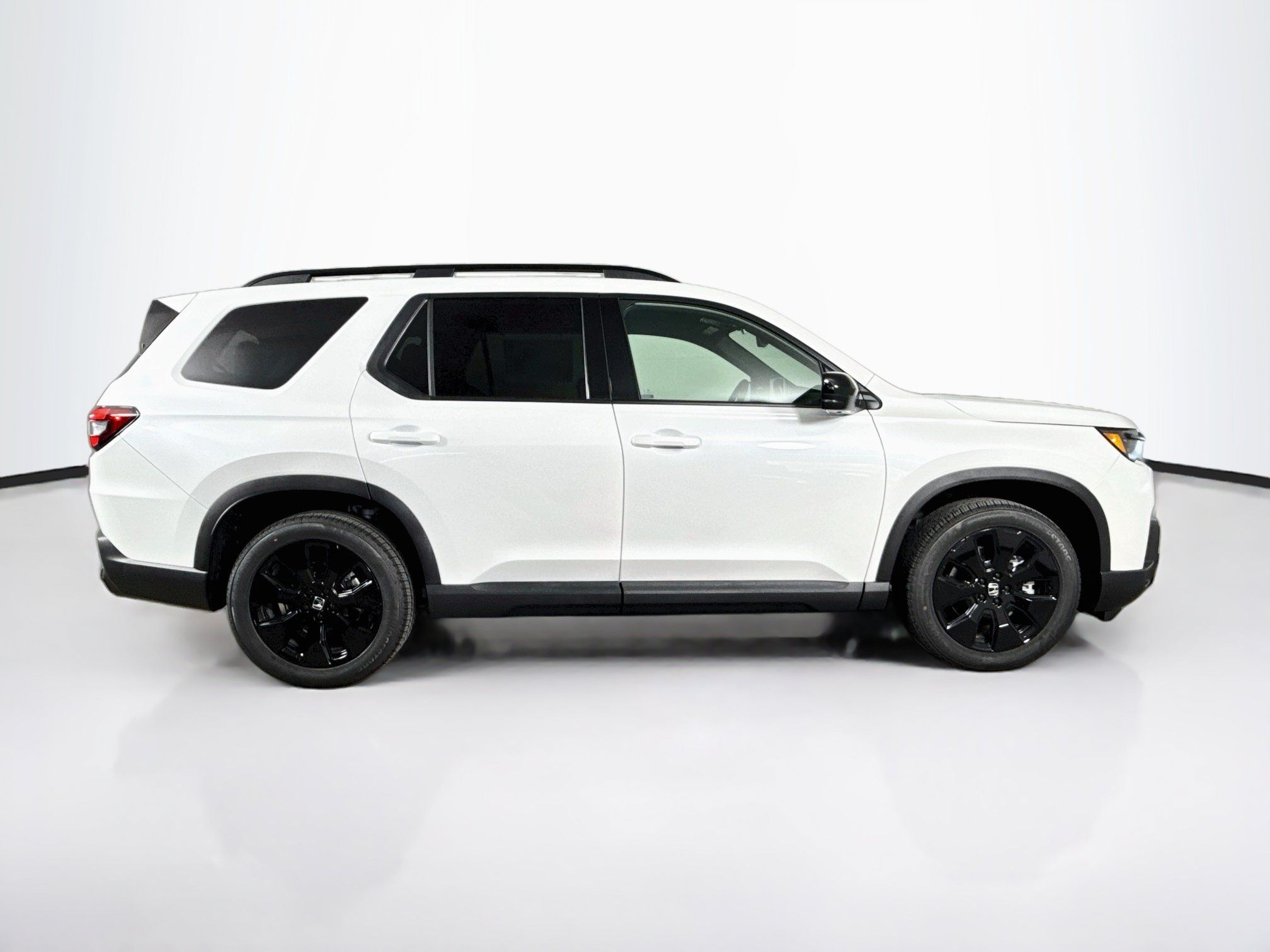 New 2026 Honda Pilot Black Edition image 2