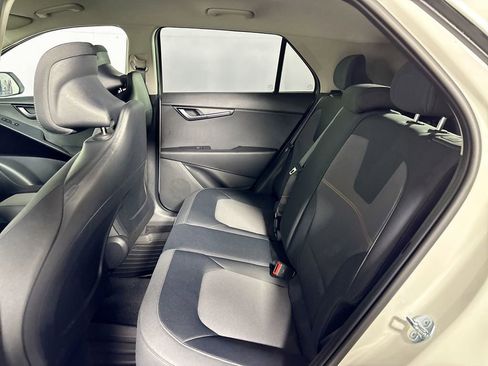 New 2026 Kia Niro LX image 19