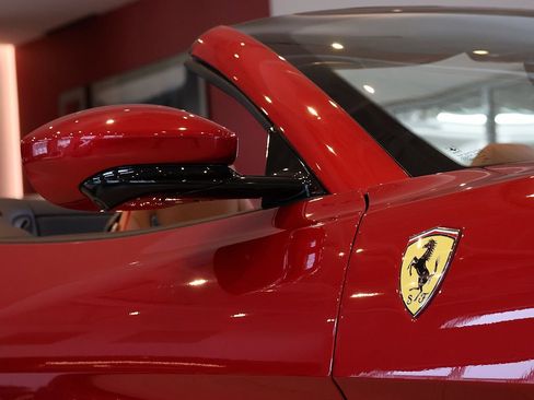 Certified 2022 Ferrari Portofino M RWD image 12