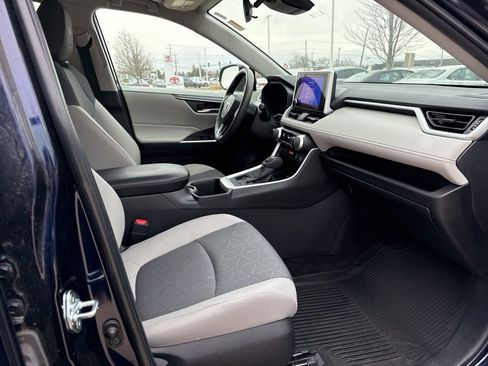 Used 2023 Toyota RAV4 XLE w/ Convenience Package image 17