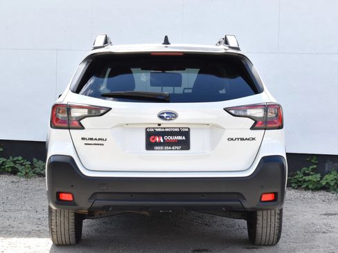 Used 2023 Subaru Outback Onyx Edition AWD/4WD image 4