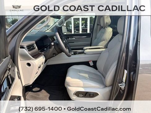 Used 2024 Jeep Wagoneer 4WD w/ Premium Group I image 17