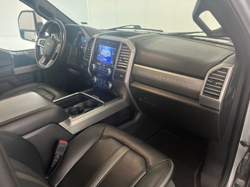 Used 2021 Ford F250 Platinum w/ Tremor Off-Road Package AWD/4WD image 21