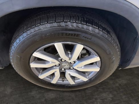 Used 2021 Honda Pilot EX image 40