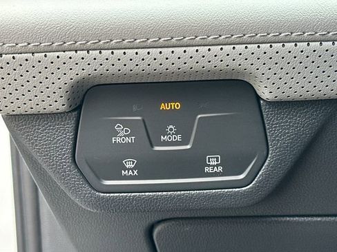 New 2026 Volkswagen Atlas Peak Edition AWD/4WD image 34