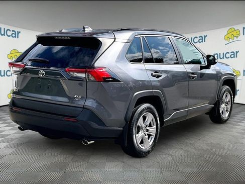 Used 2022 Toyota RAV4 XLE w/ Convenience Package AWD/4WD image 6
