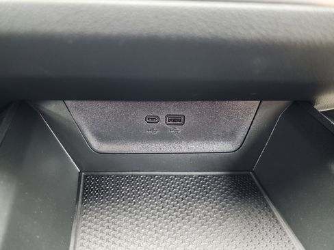 New 2026 Chevrolet Equinox ACTIV w/ Convenience Package III image 16